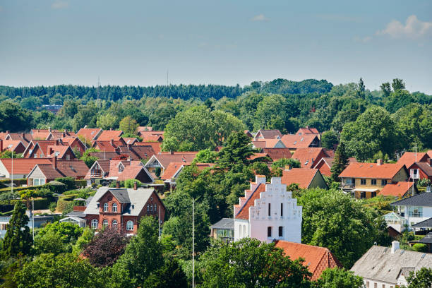 городская территория в свендборге с отдельными домами - denmark house villa detached house стоковые фото и изображения