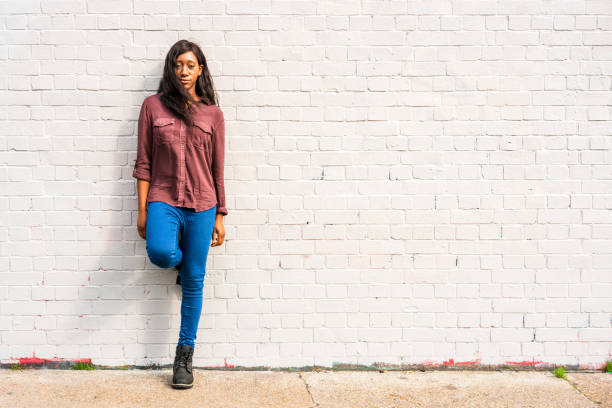 istock Young woman - full length portrait 1010269886