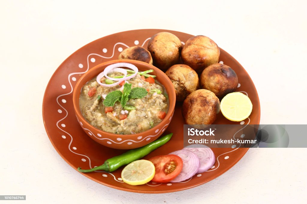 Litti Chokha Or Bihari Food Sattu Litty Stock Photo - Download Image Now -  Barley, Black Color, Breakfast - iStock