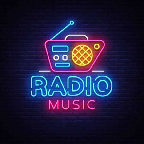 illustrazioni stock, clip art, cartoni animati e icone di tendenza di radio music neon logo vector. radio night neon segno, modello di design, design tendenza moderna, radio neon cartello, pubblicità notturna luminosa, banner luce, arte della luce. illustrazione vettoriale - neon light disco lights illuminated nightlife