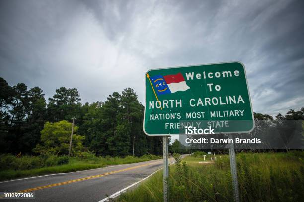 Welcome To North Carolina Sign Stock Photo - Download Image Now - Camp Lejeune, North Carolina - US State, Fort Bragg