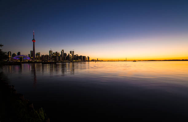 istock Early morning in Toronto 1011081906