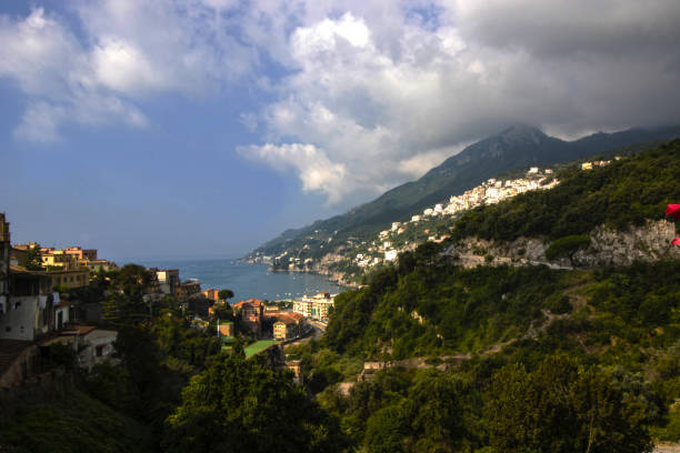 vietri sul mare - ceramics italian culture sorrento pottery photos et images de collection