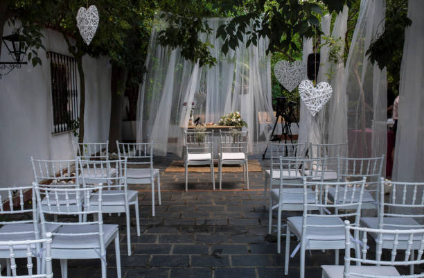 istock Wedding arrangement site for non-religious ceremony 1011132708