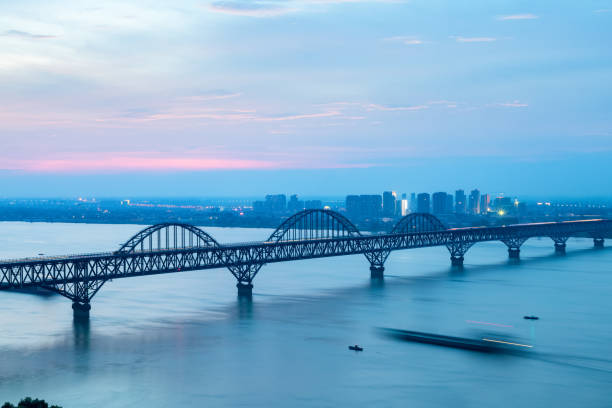 istock jiujiang yangtze river bridge 1011287808