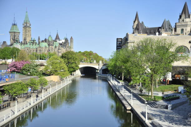 Parliament from Rideau canal A scenic view of the Château Laurier chateau laurier stock pictures, royalty-free photos & images