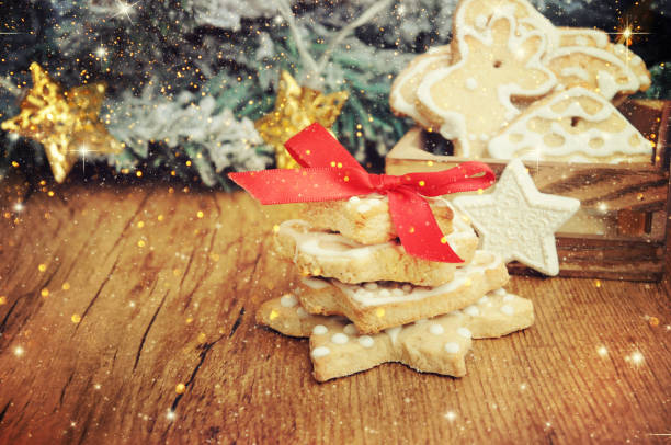 istock Christmas background. gingerbread cookies 1011340982