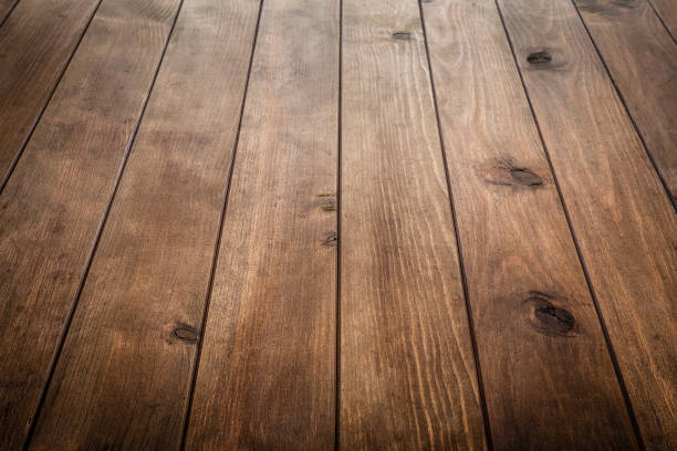 table en bois vide avec des rayures verticales - effet de perspective photos et images de collection