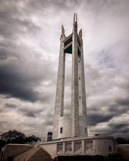 The Quezon Memorial Circle is a national park located in Quezon City, which became the capital of the Philippines from 1948 to 1976. Its main feature is a mausoleum containing the remains of Manuel L. Quezon, the second President of the Philippines, and his wife, First Lady Aurora Quezon.