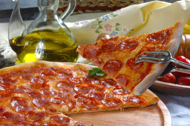 istock Pizza pepperoni with olive oil 1011476462