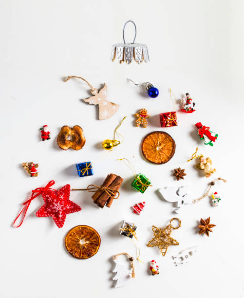 istock CHRISTMAS BAUBLE. MANY ORNAMENTS IN CIRCLE. OVERHEAD DECORATIVE ELEMENTS ON WHITE BACKGROUND 1011533610