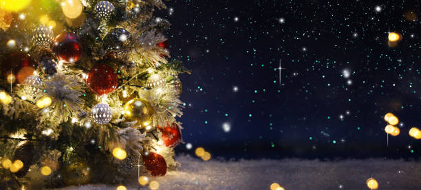 istock Christmas tree with decoration and lighting 1011547972