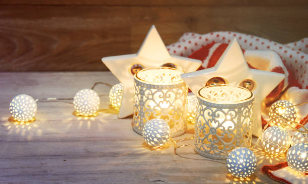 istock Christmas cozy decoration and lighting 1011550114