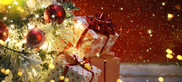 istock Christmas tree with decoration and lighting 1011575094