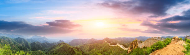 istock Majestic Great Wall of China at sunset 1011578204