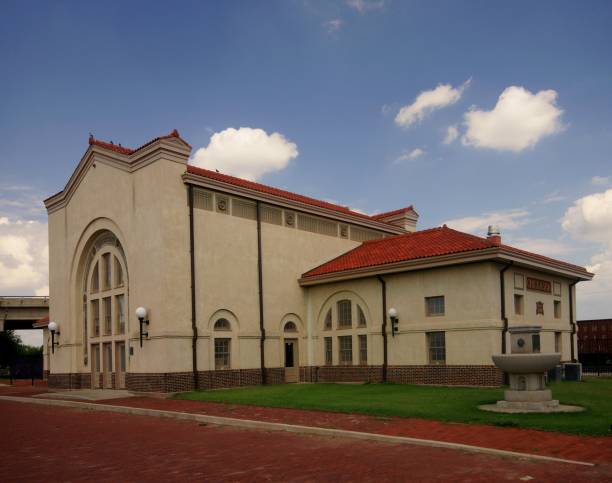 istock ROCK ISLAND DEPOT 1011597840