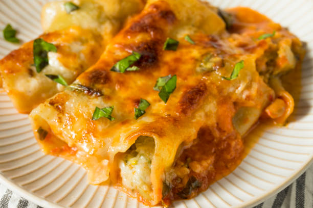 istock Baked Stuffed Vegetarian Cannelloni 1011611078