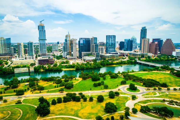 istock Austin Texas modern big city 2018 skyline cityscape 1011611142