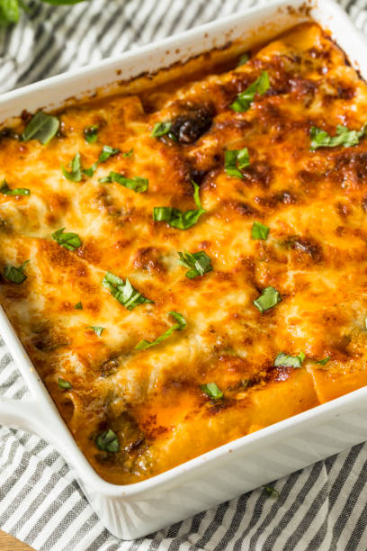 istock Baked Stuffed Vegetarian Cannelloni 1011613832