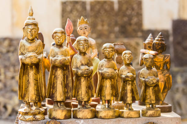 istock Golden buddha doll for souvenir in myanmar 1011664478
