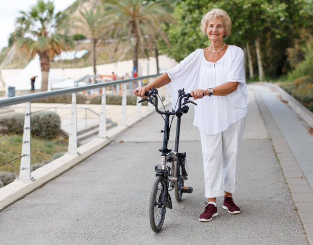 istock Elderly woman going to biking 1011763474