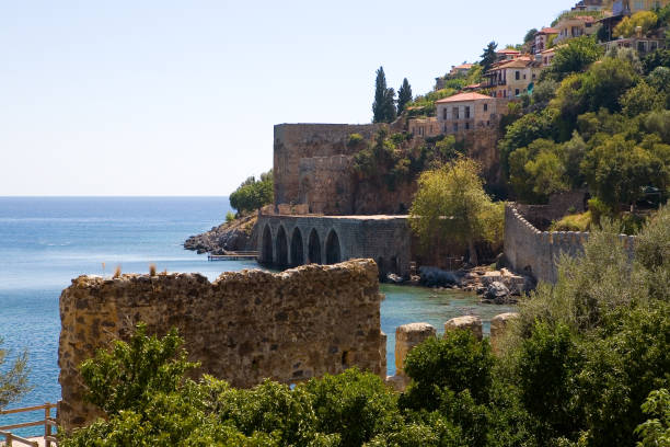 istock Ancient stone fortress on the peninsula in Alanya. 1011771592