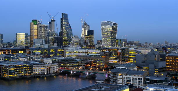 istock London city night 1011819676