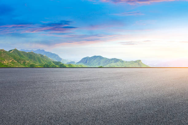 istock Asphalt square and mountain natural scenery 1011870748