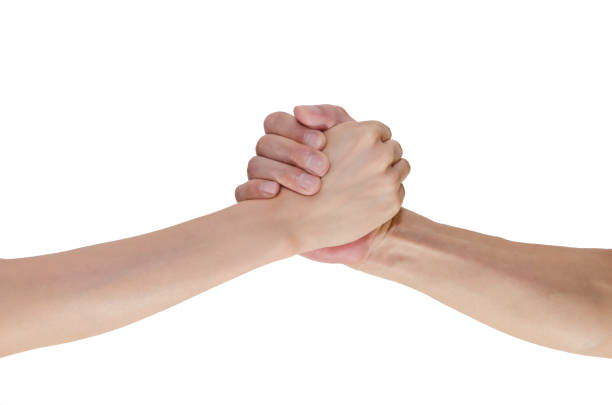estrechar las manos aisladas en blanco - reaching human hand handshake support fotografías e imágenes de stock