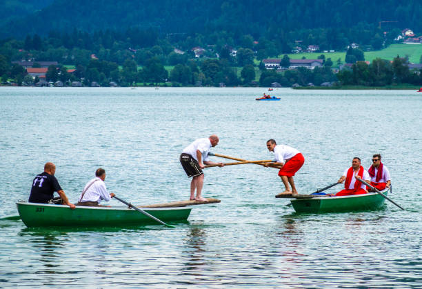 justa de pescadores - tegernsee lake tegernsee lake mountain fotografías e imágenes de stock