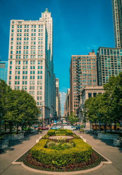 istock The Streets of Chicago 1012094208