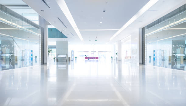 empty shopping centre in sunset, dubai - shopping mall imagens e fotografias de stock