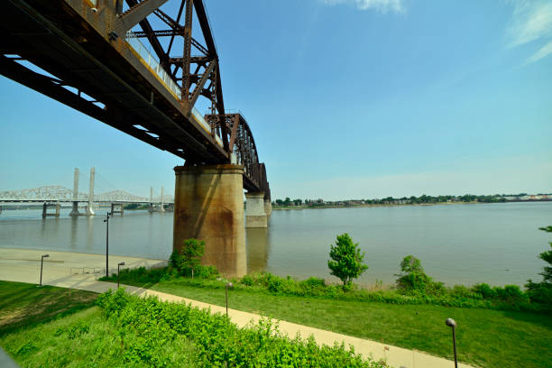 istock Vintage railway bridge repurposed as a walkway across the Ohio river 1012225808