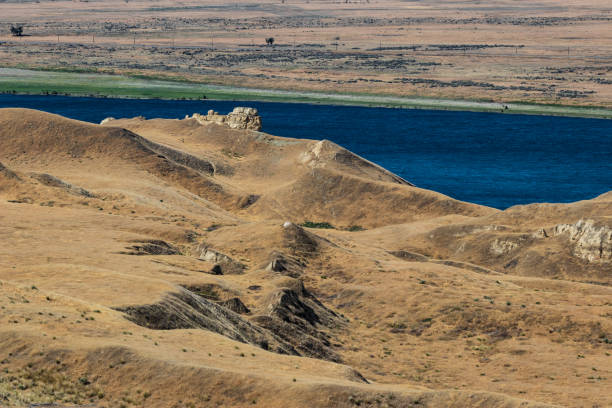 istock Eastern Washington Palouse vast expanse desert view Columbia River 1012260436