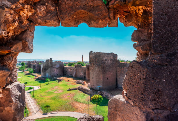 View of historical walls in Sur region, Diyarbakir, Turkey stock photo