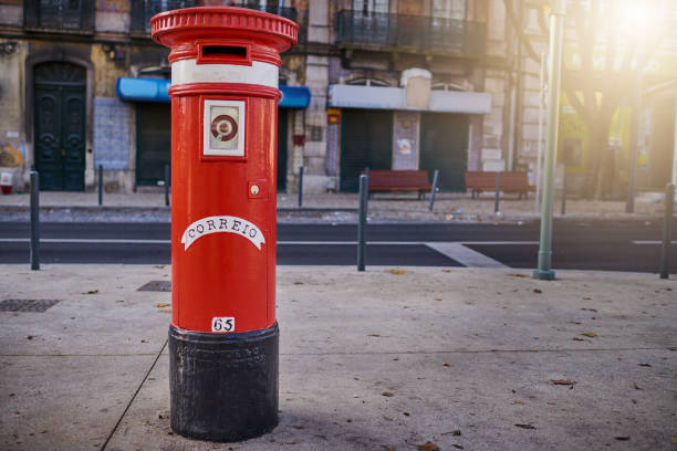 istock He's hungry and want's some mail to eat 1012408124