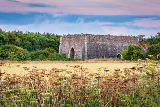 The Limery at Littlemill Quarry The Nature Reserve is a disused limestone quarry at Littlemill in Northumberland near Howick, also called Evelyn Howick Memorial Reserve lime kiln lighthouse stock pictures, royalty-free photos & images