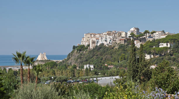 sperlonga - fishing village ストックフォトと画像