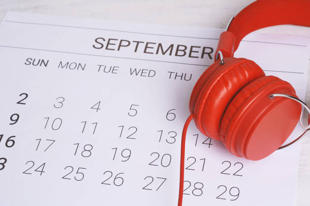 istock Calendar with headphones. 1012543210