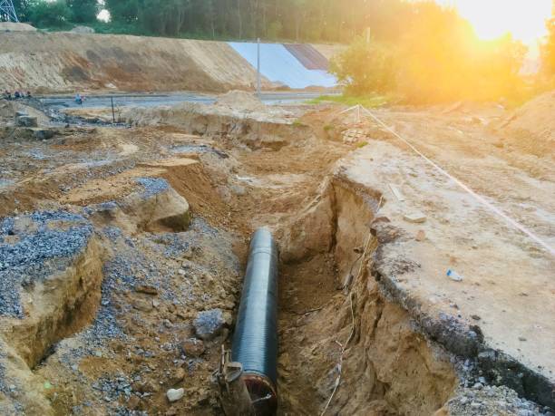 istock Water pipes in sand repair 1012586836