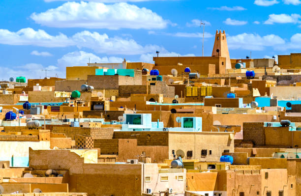 эль-антеф, старый город в долине м'заб в алжире - ksar стоковые фото и изображения