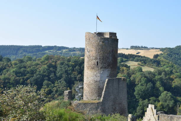 1.100+ Fotos, Bilder und lizenzfreie Bilder zu Monreal Fotos iStock