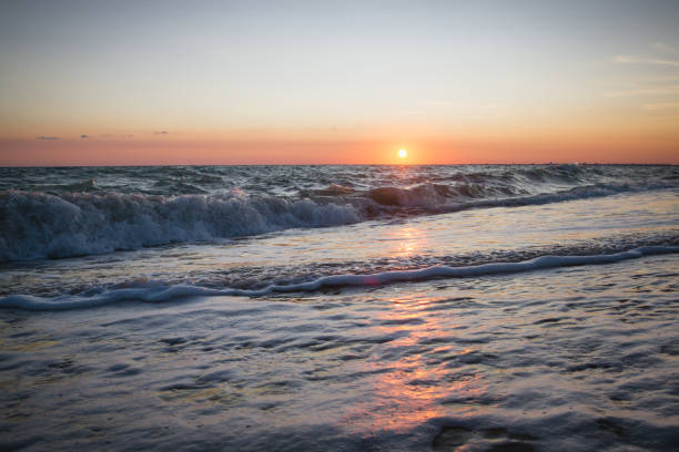istock Beautiful sunset on the summer sea 1012666436