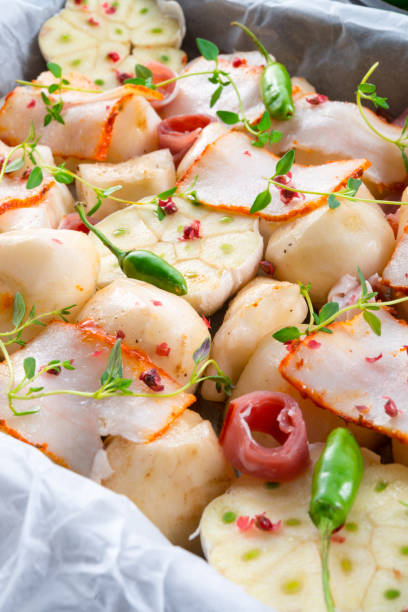 istock Jerusalem artichoke au gratin with ham and chili 1012683302