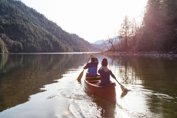 istock Canoeing in Harrison Hot Springs 1012722366