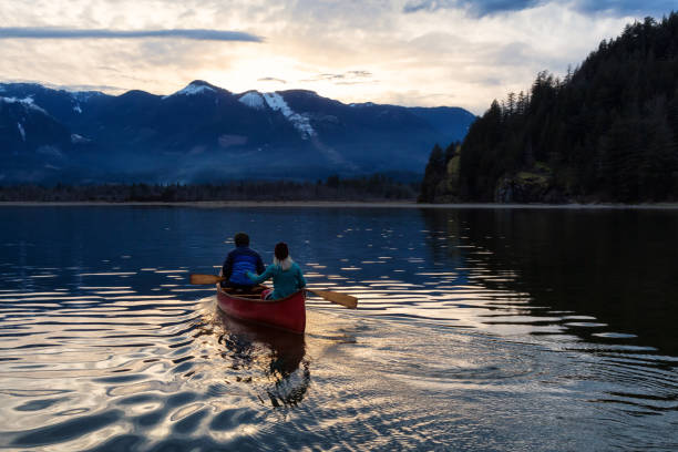 istock Canoeing in Harrison Hot Springs 1012722518