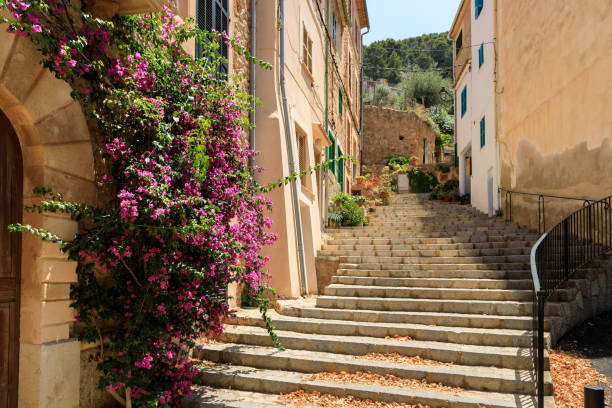 Old street of Banyalbufar town Old street of Banyalbufar town in Mallorca, Spain banyalbufar stock pictures, royalty-free photos & images