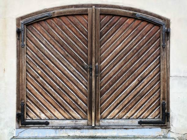istock Big contrast door. Beautiful symmetry 1012985376