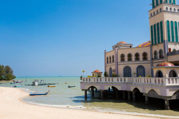 istock Floating mosque on Penang Malaysia 1013039378