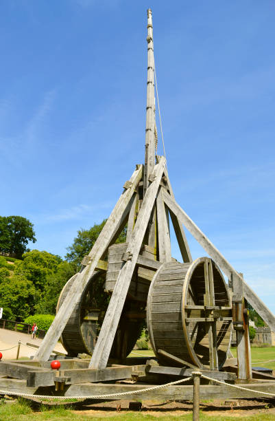 castelo de warwick - trebuchet - fotografias e filmes do acervo